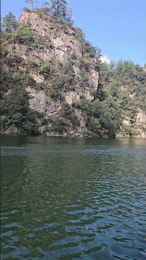 Baofeng Lake Cruise Tour in Zhangjiajie, Hunan Province, China #ZhangjiajieTravel #BaofengLake #t...