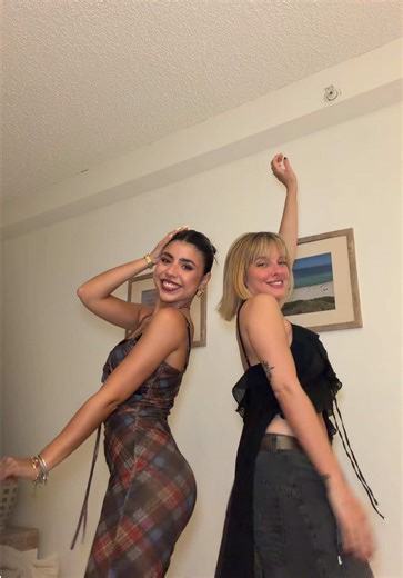 Voy a interrumpir mi programación de ny solo para compartirles esta obra de arte @Sofi Gonet