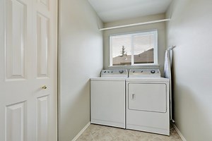 What Causes the Clothes Dryer to Shut Off After a Few Seconds? | Homesteady