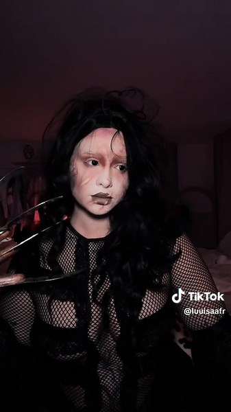 Edward Scissorhands Halloween Cosplay Inspiration