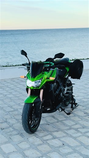 Exploring the Kawasaki Z750R in Tunisia