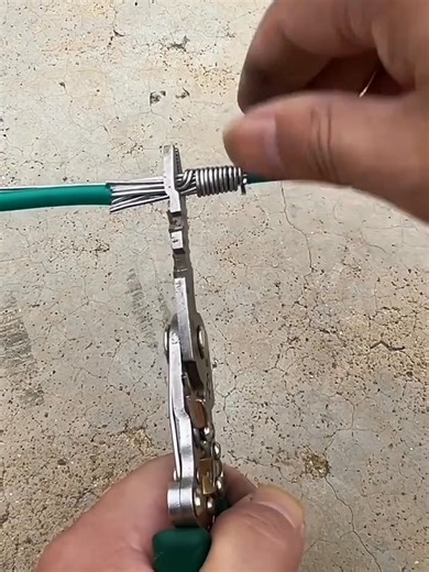 proper and correct electrical cable connections #electrical #tenologia #skill | Cvide Ide