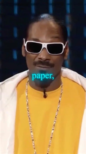 Snoop Dogg Roasts Donald Trump on Stage 😳🔥