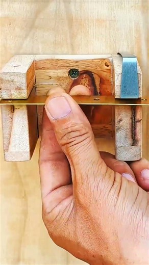 Axe head joins, jig aligns