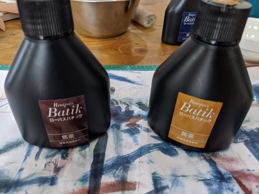 簡単にできる革の染め方｜簡単に作れるレザークラフト入門講座　ほこるる