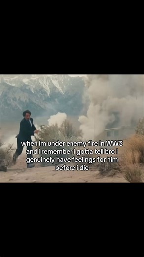 𓅓 on Instagram: "日本利用压电瓷砖将脚步转化为电能。这些瓷砖捕捉来自你脚步的动能。当你行走时，你的重量和动作会对瓷砖产生压力。瓷砖会轻微弯曲，从而产生机械应力。瓷砖内部的压电材料将这种应力转化为电能。每一步都会产生少量电荷，而数百万步结合在一起就能产生足够的电力来驱动LED 灯、数字显示屏和传感器。在像涩谷车站这样繁忙的地方，每天大约有240万个脚步为这一系统作出贡献。这些电能可以被储存或立即使用，从而减少对传统电力来源的依赖，并支持可持续的城市基础设施。这种方法将日常运动转化为实用的可再生能源 #日本#知识#事实#你知道吗 #推荐 #科技 #创新 #历史 #技术#实验#热门"