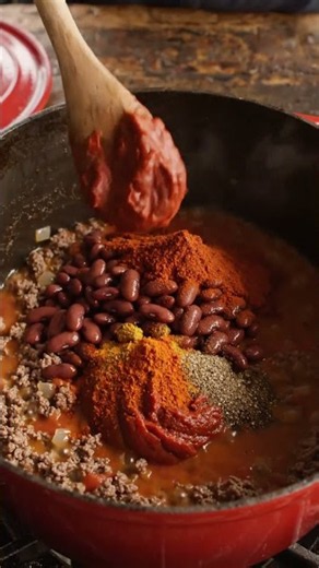 Classic Beef Chili Recipe | Easy, Hearty & Flavor-Packed Homemade Chili
