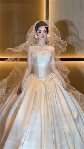 Stunning Princess Wedding Dress Transformation 👰 | Elegant Bridal Look #Shorts