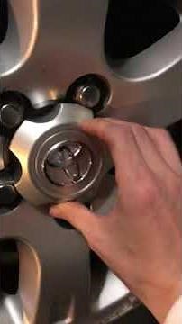 First Generation (2001-2007)Toyota Highlander center rim-cap removal/swap