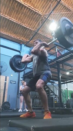 power clean, hang squat clean, high hang squat y split jerk con 60 kg