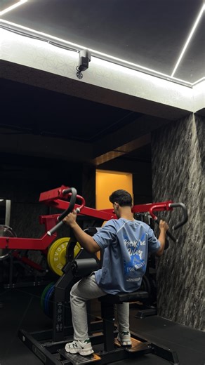 ``𝙆 𝙖 𝙨 𝙞 𝙢 🌊 on Instagram: "@mandrekarsfitness 💪🏻 CROSS PULL BACK • superior benefits for back development, strength, and posture.. • ⁠The equipment is built for heavy-duty use in PROFESSIONAL GYMS.. . . SEATED LEG EXTENSION MACHINE.. • used for targeting the quadriceps muscle • ⁠with smooth motion and ergonomic support.. . . PLATE-LOADED BICEP CURL • ⁠• ~ENHANCE MUSCLE DEFINITION AND ACTIVATION • ⁠it isolate the biceps effectively by locking the elbows in place.. • . . Only at (MANDREK