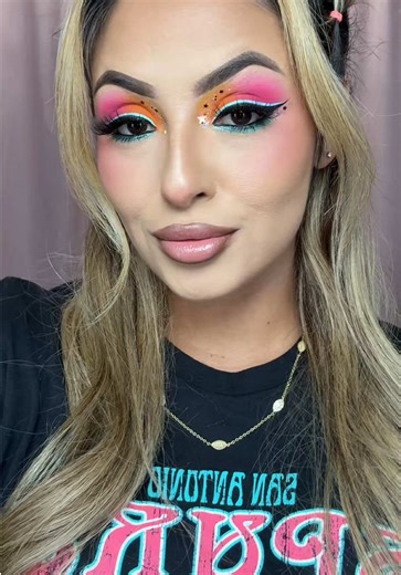 It’s Game Day 🏀🖤 #spurs #sanantoniospurs #spursmakeup #makeuplooks #gamedaymakeup @San Antonio Spurs