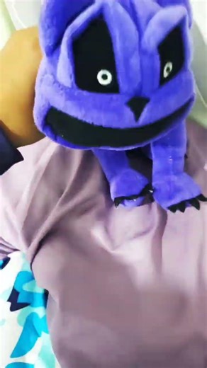 huggy Wuggy is dancing while catnap is burning