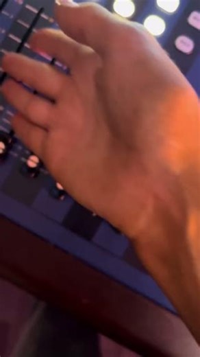 4.2K views · 66 reactions | Midas ASMR sounds amazing on the HD96 ️ #midasconsoles #soundengineer #audioengineer #livesound #mixengineer #proaudio #prosound #live #livemusic #cables #satisfying #ASMR #HD96 | Midas | Facebook