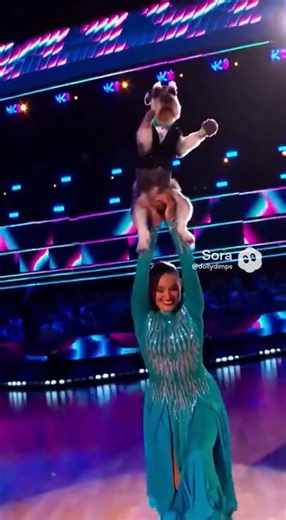 “It's a perfect 10... Epic Dance Competition | Techno Pop Edition💃”