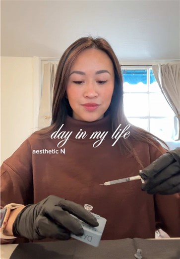 hang out with me at muse aesthetics! 💗💉 #musebysarah #sandiegoinjector #facialbalancing