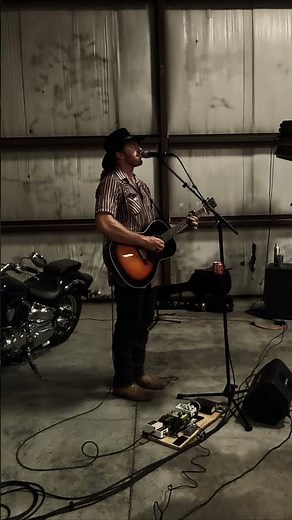 Some Jamey Johnson in the final set