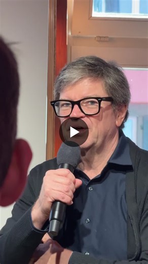 Yann LeCun (in conversation with Marc Pollefeys) arguing for world models to replace the VLM backbone architecture at AI House Davos. “VLAs or agentic systems only work in situations where the… | Stephan-Daniel Gravert