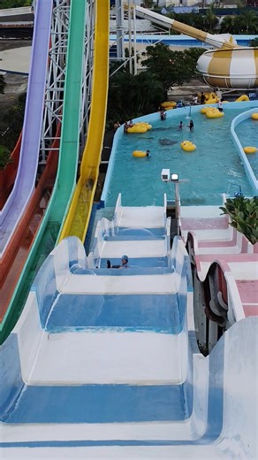 Can you spot the flying hat? 👀💨🤣🤣#reelsfbシ #reels25 #reelsviralシ #fypシ゚viralシ #fbreelsfypシ゚viral #reelsfbシ #viralreels #fbreels #fbreelsvideo #viralreelsfb #reels2025 #viralpage #viralpost #viralvideo #virals #video #reelsfb #trending #waterslide #waterpark #park #rides #fb #treendingreels #fyp #reels #aquapark #slide #themepark #highlights #fbreelsvideo2025ツ #PUMPKiNPATCHViSiT #Halloween #weekend #halloweenevent #halloweencelebration #hauntedhouse #halloweennight #pumpkinpatch #familytrip #