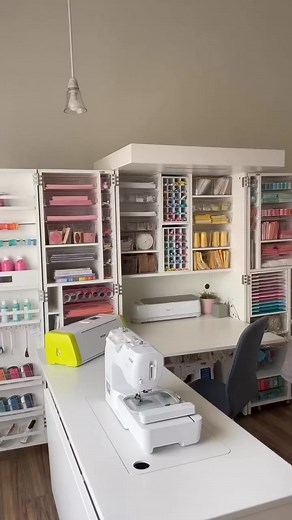 LABOR DAY SAVINGS🎉 Our labor day sale is live! Save up to $1300 today! www.createroom.com | Create Room