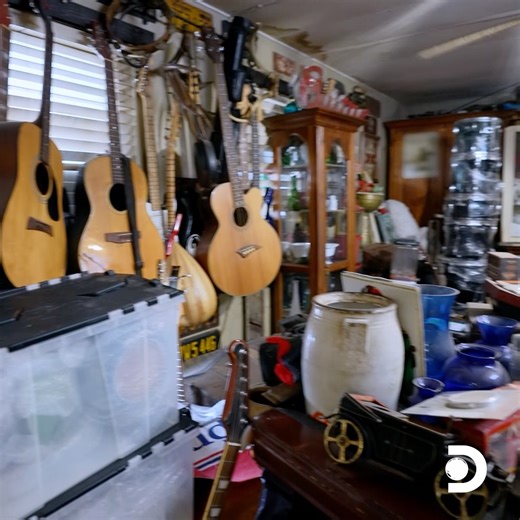 This rock star hoard has metal, metal, and MORE METAL 🎸 Don't miss a new #FilthyFortunes TOMORROW at 10p ET on Discovery! | Discovery