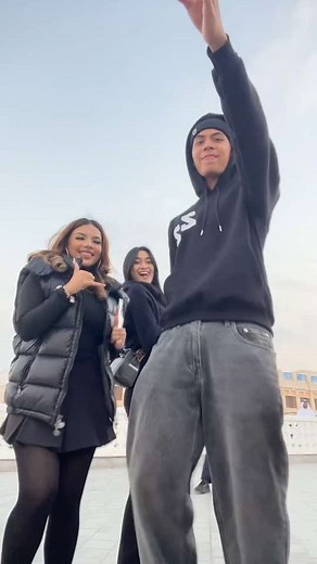 JJ Bass: A Visual Journey at 120 FPS