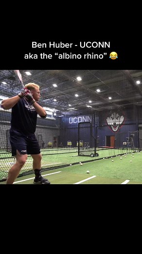 Bro is crazy… Beat up BP balls, BBCOR bat, pitching machine was lowkey throwing sinkers. I was sitting upper 90s on exit velo, and then this dude showed up 😭 #baseball #baseballtiktoks #mlb