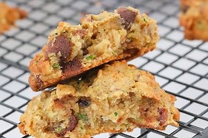 Kitchen Sink Cookies made with oats, dried cranberries, chocolate chips, pecans and zucchini... everything except the kitchen sink! Get the Thermomix and conventional recipe: https://bakeplaysmile.com/kitchen-sink-cookies-zucchini-oat/ | Bake Play Smile