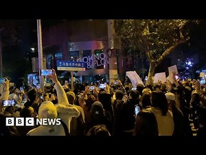Protestors urge China's President Xi to resign over Covid restrictions - BBC News