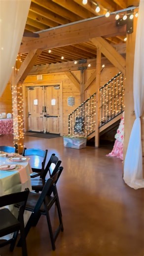 Oklahoma Wedding Venue on Instagram: "Barn weddings aren’t just a style — they’re a feeling. Warm. Timeless. Intentional. If you’re dreaming of a space that feels like home on your wedding day, we’d love to show you around. 🤍 📍McGranahan Barn | Off of NW expressway"