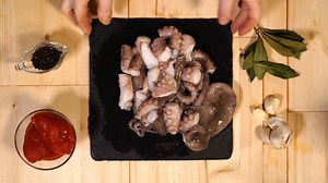 Enioy the centuries old traditions of Salento cuisine that Italian mothers and grandmothers carry on even to this day. Enjoy the perfect Salento pairing with Tenute Rubino and Wine Channel TV. #winechanneltv | Wine Channel TV