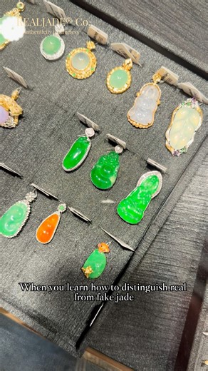 Real Jade Co. ( Jade Education Channel ) | 💎 Many Jade Lovers Have Questions, Let’s Clear Them Up! 💎 Is the bangle I bought elsewhere real? �🤔 Take a look at these two bangles: *... | Instagram