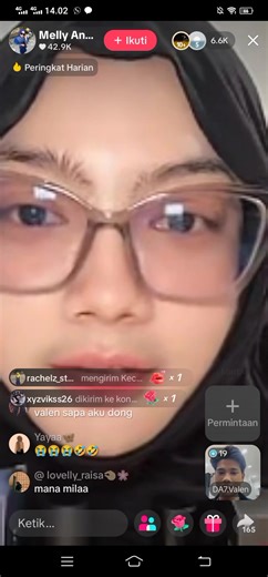 Live Makeup Session Bareng Melly dan Valen