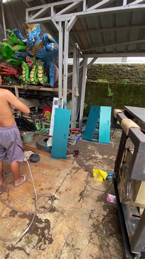 Proses Pengecatan Kreatif Bersama Putra Pa'i Muda