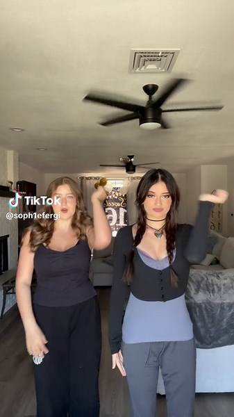 this dance>>>🤭🎀@Claire RockSmith