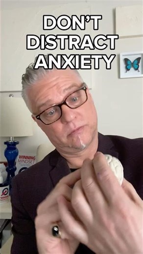 Distraction Might Be Making Your Anxiety Worse #anxiety #panicattacks