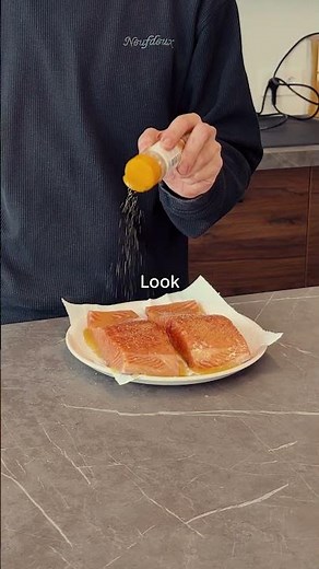 Dit wordt je nieuwe favoriete snelle maaltijd! 🤩🐟 Honing-zalm in slechts 7 minuten uit de airfryer 🔥