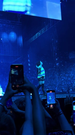 Billie Eilish Concert Highlights and Dance Moves