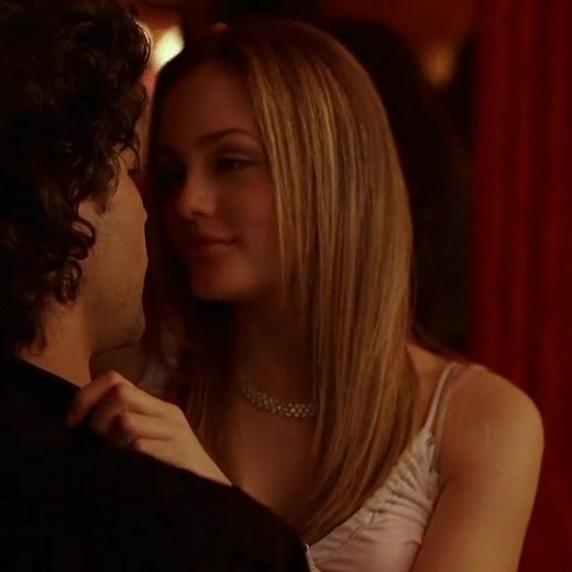 Leighton Meester in Entourage: A Look Back at the 2000s
