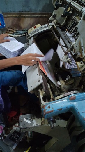 book silai machine book binding 📚📖 #bookbinding #printing #machine #trending #print #perfectbinding
