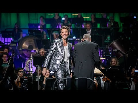 MIKA - Boum Boum Boum - LIVE - Paris Philharmonic Orchestra (2021)