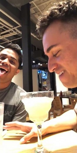 Buffalo wild wings margarita Queen ￼