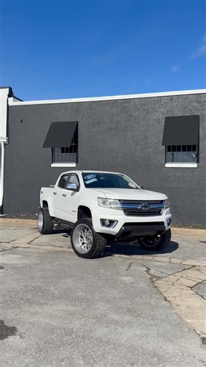 Buy Wright Auto Sales on Instagram: "🤙🏻 COLORADO ON 22’s 🤙🏻🚨 2017 Chevy Colorado LT – ONLY 82K MILES 🚨Clean, lifted, and ready to turn heads 💪 This Z71 4x4 Colorado is the perfect mix of daily driver and weekend toy.Features:• 3.6L V6• 4x4• Z71 Off-Road Package• Navigation / Backup Camera• Apple CarPlay• Rough Country Lift Kit• 22x12 RBP Wheels• 33” A/T Tires• Running Boards• LED Headlights• Tool Box• Bed Liner• Tow Package• Remote Engine Starter💰 $23,950✅ Financing Available📄 Clean Tit
