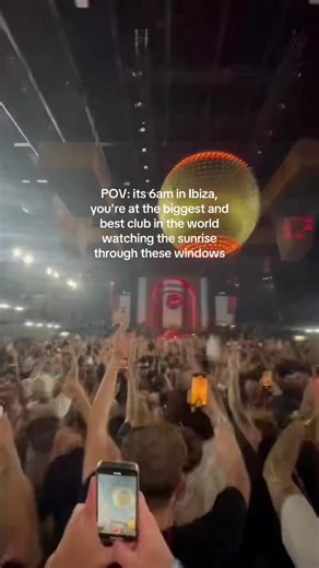 Our favourite kind of night😩 Paradise at UNVRS - tickets available through link in bio 🪩 #ibiza #unvrsibiza #ibiza2026 #housemusic