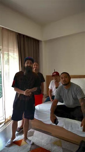 🎸 Get ready for a wild night! Albatross Live in Performance at Purple Haze Tonight — where rock meets pure energy! 🔥🎶 #AlbatrossLive #PurpleHaze #RockOn | Nepali E-Chords