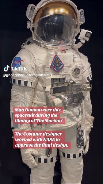Matt Damon's Spacesuit Design in 'The Martian'
