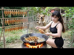 Draining the pond to catch fish and how to deep-fry tilapia, living in harmony with nature.