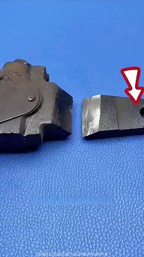 🔧🔥 [Colle de fonderie industrielle | Séchage en 10 secondes, la solution miracle pour la réparation ! 🏭] 🏭 ✅ Adhésif résistant à 200 °C (AB) Imperméable et résistant à l'huile : Soudure des fissures dans l'acier inoxydable, le cuivre et l'aluminium en 10 secondes. Réparation des fuites dans les canalisations haute pression et les réservoirs de pétrole : une étanchéité parfaite ! 💪 Adhésion industrielle Écologique et non toxique : Résiste à des températures allant de -40 °C en chambre froide