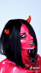 I get overwhelmed so easily, my anxiety creeps inside of me... 💀 Follow me on Tiktok! We’re ALMOST AT HALF A MILLION FOLLOWERS! 💀💀 @ madeyewlooklex | Madeyewlook