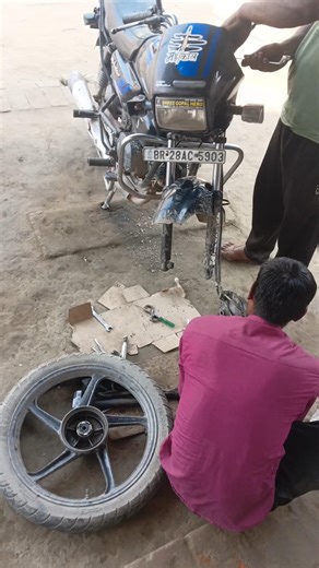 Oo Teri Ye Meri Bike Ko Kya Ho Gya #daillyvlogger #minivlog #viral #bike #indianyoutuber #travel #yt